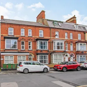  Holiday home 5 - Uk38660